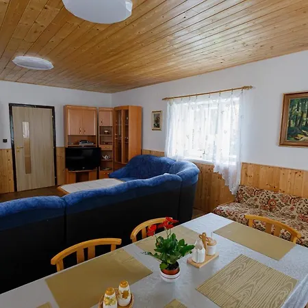 Lomnice U Potoka Chalet *